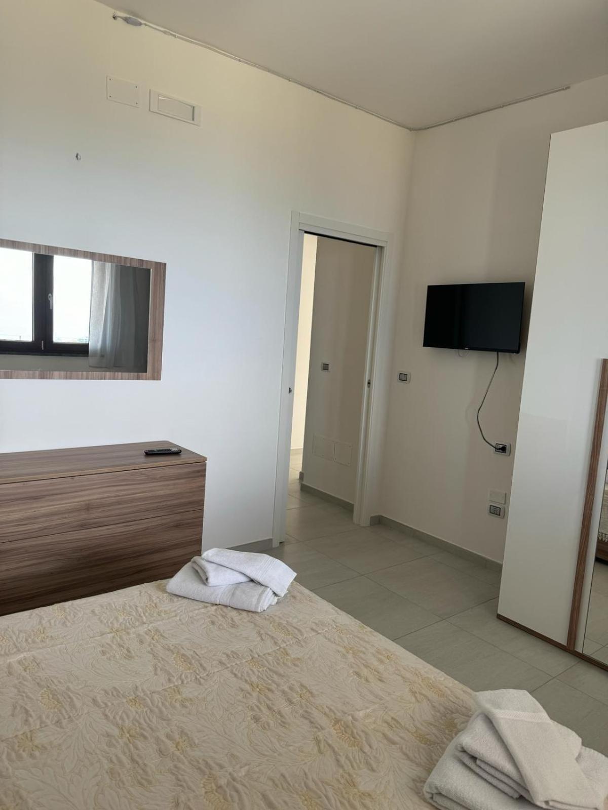מלון קסטלבאטה Casa Iris מראה חיצוני תמונה