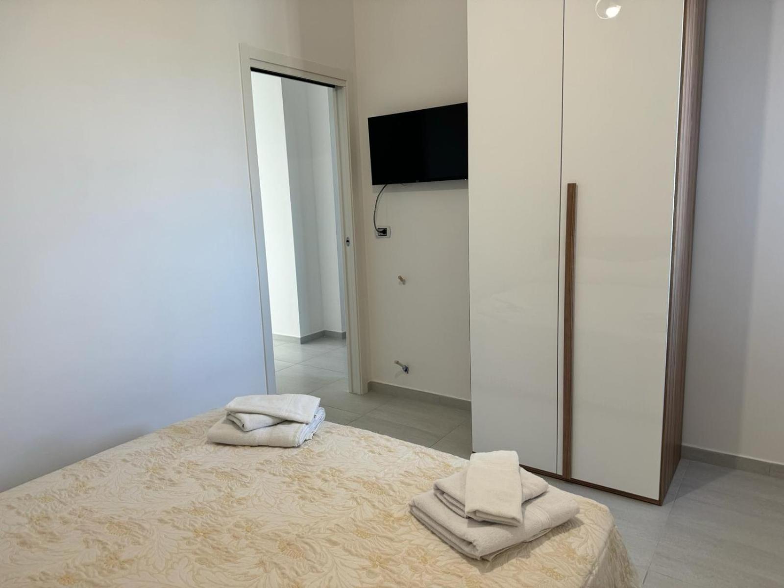 מלון קסטלבאטה Casa Iris מראה חיצוני תמונה
