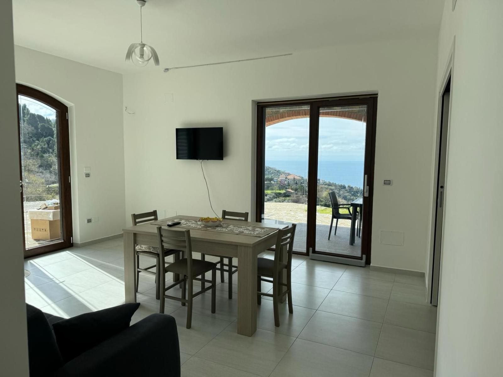 מלון קסטלבאטה Casa Iris מראה חיצוני תמונה