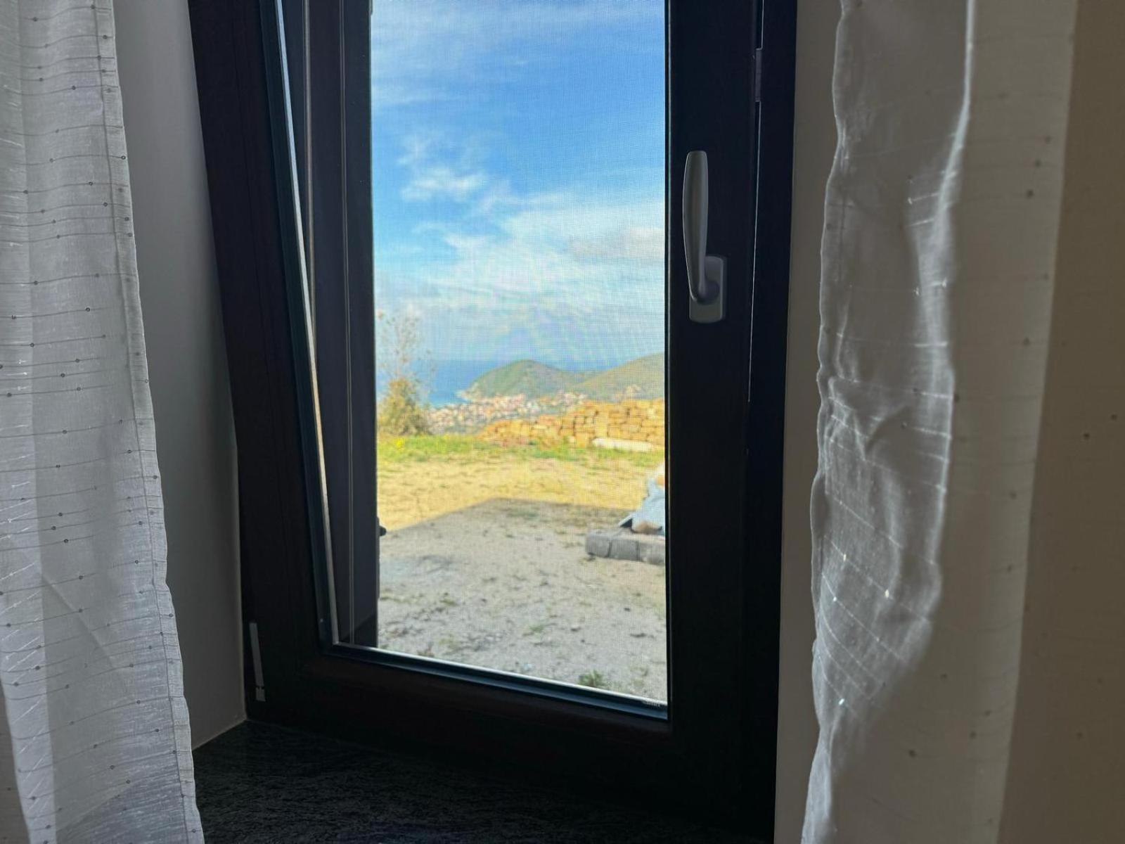 מלון קסטלבאטה Casa Iris מראה חיצוני תמונה
