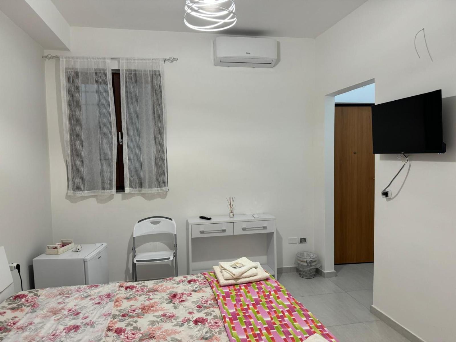 מלון קסטלבאטה Casa Iris מראה חיצוני תמונה